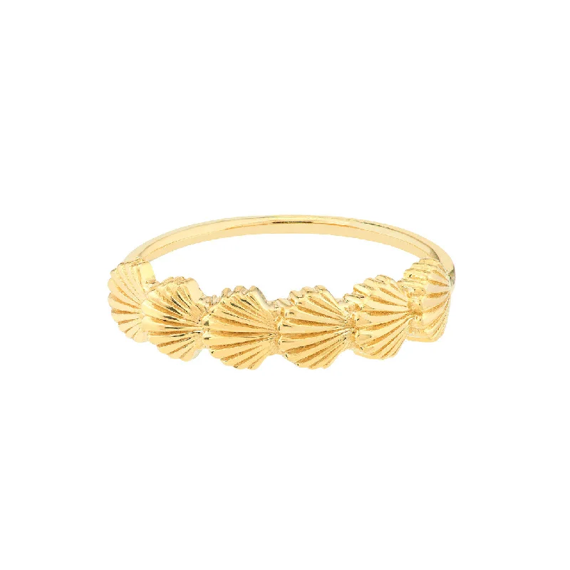 14K Yellow Gold Scallop Seashell Ring