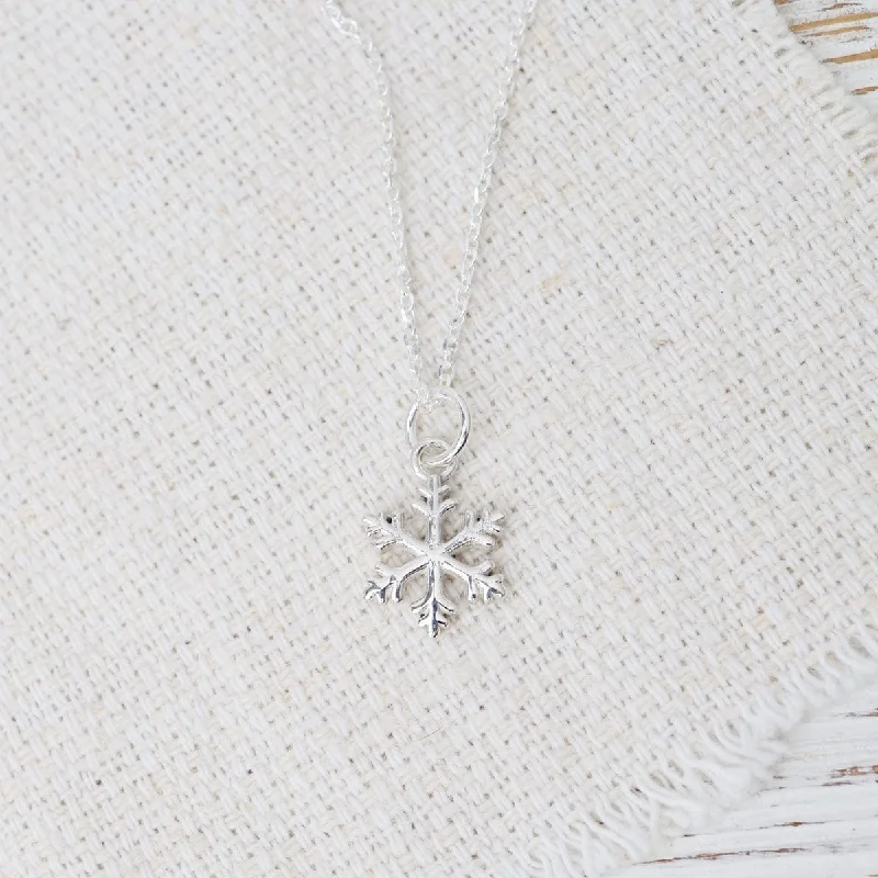 Sterling Silver Snowflake Pendant Necklace