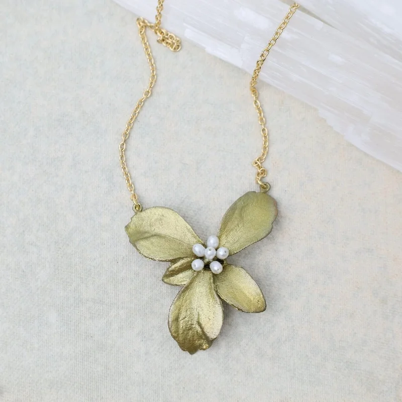 Pachysandra Pendant Necklace